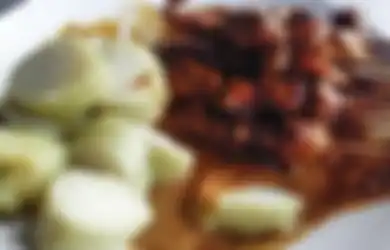 Kisah Pilu, Separuh Sendok dari Paket Sate-Lontong Misterius untuk Buka Puasa Ini Tewaskan Anak Pengemudi Ojol, Keluarga Enggan Lakukan Otopsi