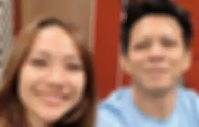 Lama Tak Terlihat, Ariel NOAH dan BCL Terciduk Asyik Joget Mesra Sembari Bernyanyi Bersama di Atas Panggung Spesial