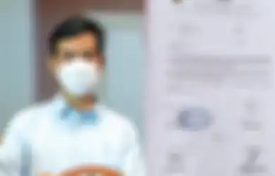 Tak Sadar Dirinya Ditipu Lurah Sendiri Pungli Modus Zakat, Seorang Warga Kaget Uangnya Dikembalikan Gibran Rakabuming, Warga: Tidak Kurang Tidak Lebih!