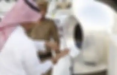 Untuk yang Pertama Kalinya, Foto Hajar Aswad yang Terlindungi dalam Bingkai Perak Diperlihatkan Dari Dekat, Begini Bentuknya