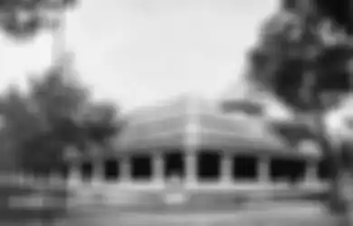 Seni Bangunan Peninggalan Sejarah Islam di Indonesia, Pada Masa Kerajaan-kerajaan Islam Banyak Keraton yang Umumnya Menghadap ke Utara