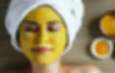 Resep Masker Kunyit Madu Buat Mencerahkan Wajah. Coba Bikin, Yuk!