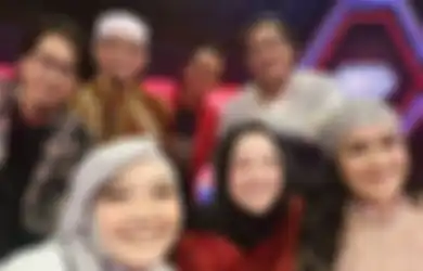 Beraksi di Panggung Voice of Ramadhan Setelah Ditendang dari Kursi Juri, Penampilan Duet Nissa Sabyan dan Sulis Dapat Komentar Tak Terduga dari Sosok Ini