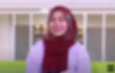 Tanggalkan Baju-baju Seksi, Cimoy Montok Mantap Memakai Hijab, Feni Rose: Serius?