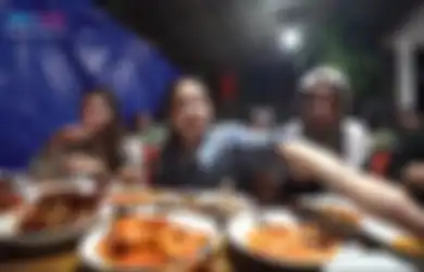 Nagita Slavina Ngga Bisa Makan Tanpa Nasi Meski Menu Lezat Terhampar di Hadapannya, Adik Raffi Ahmad: Bukan Sarat Itu Namanya