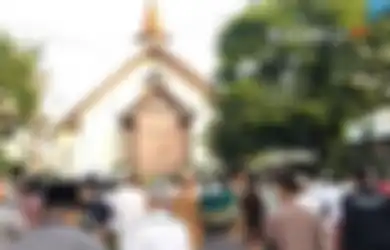 Perayaan Idulfitri Bersamaan dengan Kenaikan Isa Al Masih, Begini Toleransi Masjid dan Gereja yang Berdiri Kokoh Berdampingan di Solo