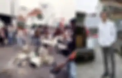 Kisahkan Kengerian Kerusuhan Mei 1998 di Kampung Halaman Jokowi, Dokter Tirta Saksikan Sendiri Jasad yang Gosong Terpanggang di Kantor Ibundanya yang Dibakar Massa: Saya Dilindungi Tetangga...