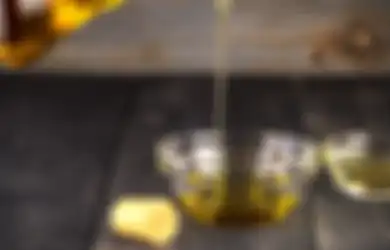 Tolong Mulai Sekarang Jangan Lagi Simpan Minyak Goreng Dalam Gelas Kaleng, Ternyata Bisa Picu Dampak Buruk yang Belum Banyak Orang Tahu Ini