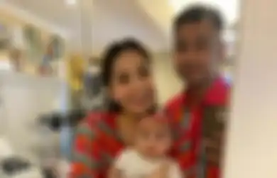 Hamil Anak Kedua Tabiat Istri Raffi Ahmad Berubah Drastis, Tingkah Nagita Slavina Saat Gendong Bayi Justru Pancing Reaksi Netizen