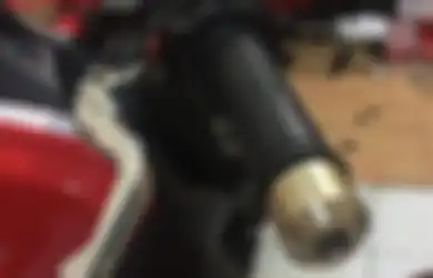 Bukan Cuma Aksesoris, Ini Fungsi Utama Jalu Setang Buat Motor Lo