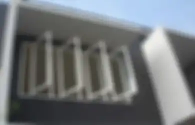 Sudah Ada Jendela tapi Rumah Tetap Panas dan Lembap? Ini Kesalahannya!