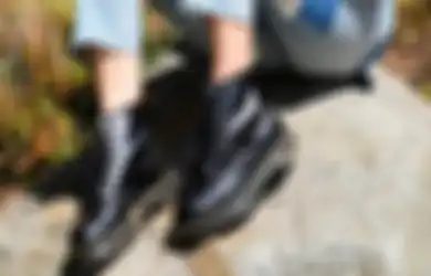 5 Tips Merawat Sepatu Biar Awet Sesuai Bahannya. Jangan Salah!