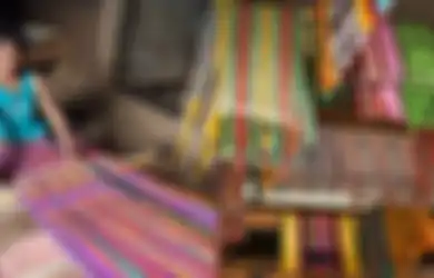 Teknik Tenun Tradisional Kain Tais di Timor Leste yang Istimewa, Bukan dengan Mesin Namun Menggunakan Songket