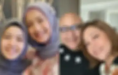 Asa Tak Sampai Punya Ayah Konglomerat, Anak Desy Ratnasari Kepergok Masih Lakukan Hal Ini ke Irwan Mussry yang Sudah Jadi Suami Orang