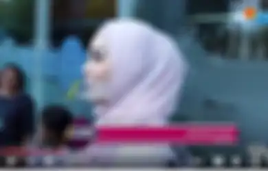 Cap Pelakor hingga Koruptor Melekat dalam Diri Putrinya, Ibunda Jennifer Dunn Tak Langgung-tanggung Labrak Orang yang Terus Gunjing Anaknya, Tetangga: Dimarahin, Disamperin di Rumahnya