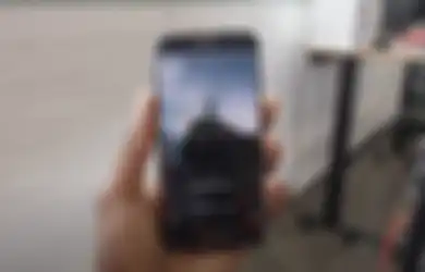 Harga HP Samsung Bekas Edisi Batman ini Sekarang Cuma Rp 2 Jutaan!