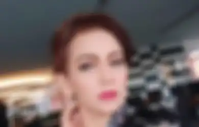 Awalnya Mau Comblangkan Teman, Artis 90an Ini Justru Embat Sendiri Pria Bule Buat Jadi Suami Keempat, Faktanya Mengejutkan!