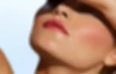 Wajib Dicoba! 3 Tips Makeup untuk Kulit Berminyak Supaya Long Lasting!