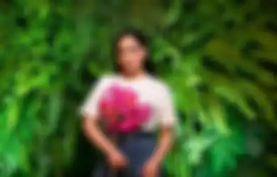 Nagita Slavina Berjemur di Pantai Bali Pakai Daster Seharga Motor, Istri Raffi Ahmad Malah Diprotes Netizen: Baju Mahal Fotonya Ngumpet