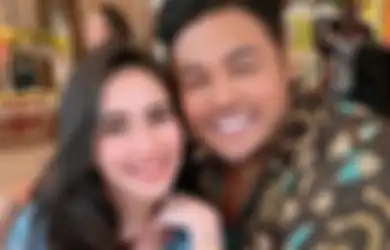 Tak Bermaksud Mendahului Takdir Yang Kuasa, Denny Darko Ramal Masa Depan Hubungan Ayu Ting Ting dan Ivan Gunawan: Mereka Memiliki Ikatan