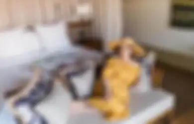 Pamer Bahu Mulusnya, Intip Cantiknya Nagita Slavina Kenakan Midi Dress Seharga Rp 4,5 Juta saat Liburan di Bali, Netizen : Cantik Melulu Sebel
