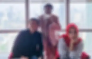 Dulu Pernah Diblokir Syahrini, Hotman Paris Mendadak Puji Kecantikan Istri Reino Barack dan Ungkap Penyesalan Ini: Kenapa Bukan Aku?