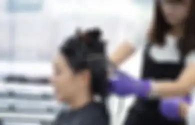 Benarkah Mewarnai Rambut Bisa Memicu Kanker Payudara? Ini Faktanya