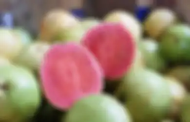 3 Alasan Konsumsi Jambu Biji Menyehatkan Pencernaan dan Bantu Turunkan Berat Badan