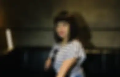Kecewa Kebijakan PPKM Diperpanjang, Begini Aksi Dinar Candy Saat Tepati Janjinya Pakai Bikini di Pinggir Jalan: Saya Stres!