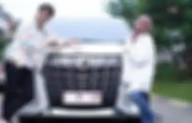 Pantas Lesti Kejora Tergila-gila, Rizky Billar Rela Buang Segala Kefoya-foyaan di Hari Bahagianya Demi Bisa Bagi-bagi Bingkisan Satu Truk di Tengah Krisis Covid-19
