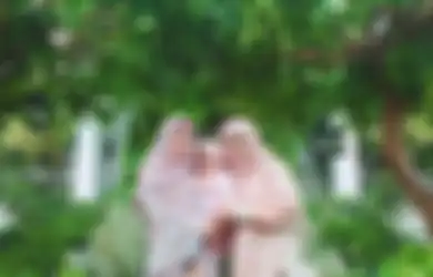 Intip Potret Kedekatan Ghaida Tsurayya Putri Aa Gym dengan Teh Ninih, Dituding Bentak Sang Ibu di Masjid