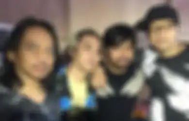 Panik Rekan Bandnya Mendadak Hilang di Tengah Konser, Vokalis Band Legend Ini Syok Temukan Temannya sedang Sakau: Cemas Dong