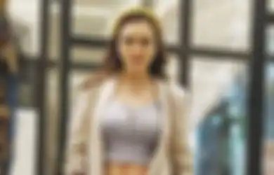 Hati Ibu Mana yang Tak Sakit, Netizen Ini Tanpa Ragu Hina Tumbuh Kembang Anak Shandy Aulia Mirip Monyet, Istri David Herbowo Pasang Badan Siap Labrak Si Haters: Sampai Jumpa di Manado!