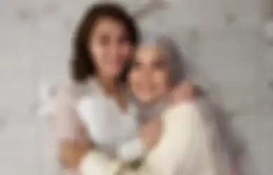 Putrinya hingga Sekarang Masih Janda, Umi Kalsum Curhat Kerap Nangis Dengar Orang-orang Hujat Status Ayu Ting Ting: Ibu Kuat Begini karena Dia