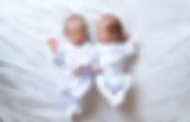 Dokter Tiba-tiba Menjerit, Kondisi Bayi Kembar Baru Lahir Ini Sukses Buat Seorang Ibu Meleleh Haru, Sang Ayah Sampai Ikut Bercucuran Air Mata