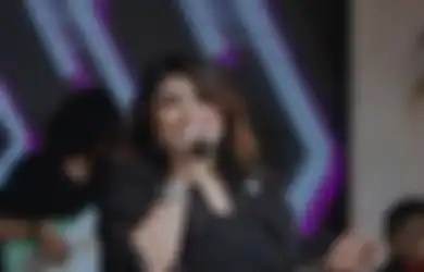 7 Potret Terkini Nania Idol, Mantap Jalani Agama Ini Usai Dikatai Kafir oleh Bapaknya Sendiri