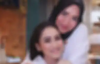 Ancam Tuntut Keadilan Sampai Berkoar Minta Bantuan KBRI, Umi Kalsum Justru Kepergok Belum Laporkan Haters Ayu Ting Ting ke Polisi, Sosok Ini Ungkap Fakta Sebenarnya