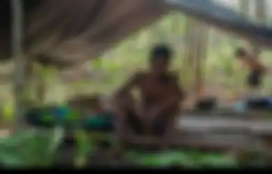 Terpaksa Simpan Uang Rp 1,5 Miliar Dalam Tanah di Hutan, Suku Anak Dalam Ini Ditolak Bank untuk Menabung atau Pinjam Uang guna Penghijauan Hutan