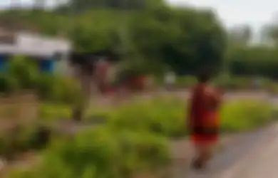 Sampai Libatkan Besi Panas, Suku di Negara Tetangga Indonesia Ini Hukum Seorang Istri Secara Tak Manusiawi Setelah Suaminya Tewas karena Covid-19, Tuduhan 'Mistis' Ini Penyebabnya