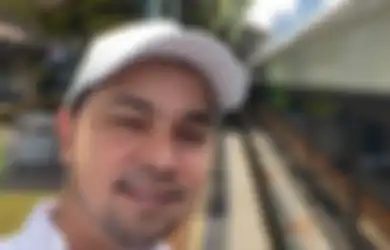 Berjuluk Raja Sinetron, Aktor Ini Rela Basah-basahan Ngepel Lantai Masjid di Tengah Padatnya Jadwal Syuting, Penampilannya Beda Jauh dari Biasanya di TV