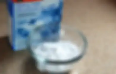 Nyesel kalau Nggak Tahu, Oles Baking Soda Pada Blender yang Sudah Kuning Selama 15 Menit, Hasilnya Bikin Syok!