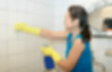 Tak Perlu Ngoyo Bersihkan Kerak Kuning di Kamar Mandi, Cukup Modal Bumbu Dapur Ini Dijamin Langsung Putih, Bisa Leha-leha Deh!