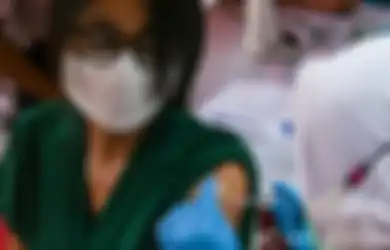 Lakukan 5 Hal Ini Usai Disuntik Vaksin Covid-19, Efek Samping Bisa Hilang