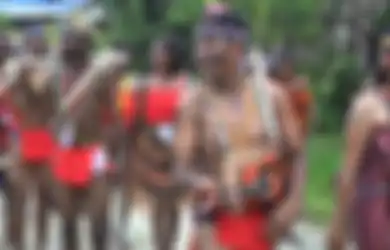 Baru Saja Menangkan Klaim Atas Tanah Adat Papua Barat, Inilah Suku Moi di Sorong yang Percaya Jika Tanah Adalah Ibu, 'Menjual Tanah Sama dengan Menjual Mama'
