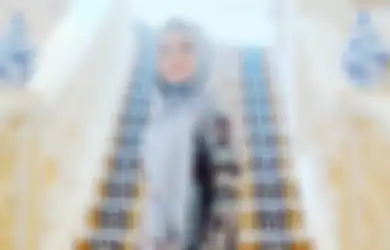 Kehidupan Asmaranya Jarang Terekspos Usai Pisah dengan Mendiang Glenn Fredly, Dewi Sandra Kini Tinggal di Rumah Bak Istana dengan Seorang Pengusaha