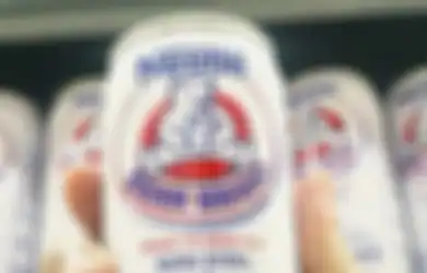 Lihat Fenomena Warga Indonesia Berebut Beli Bear Brand yang Disangka Ampuh Menangkal Covid-19, Dokter Asal Amerika Ini Ungkap Fakta Tak Terduga Tentang Minuman Fenomenal Itu!