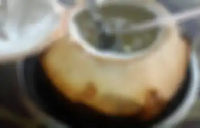 Warga Se-Indonesia Tertipu, Dikira Hilangkan Efek Vaksin Minum Air Kelapa Justru Bikin Tubuh Jadi Seperti Ini