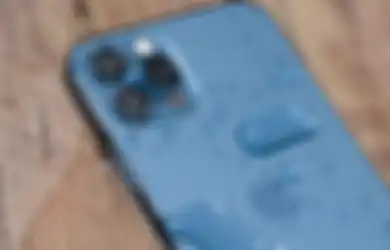 Iklan Waterproof iPhone 12 Disebut Menyesatkan, Ternyata Ini Alasannya!