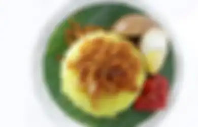 Tak Perlu Pakai Kunyit, Bumbu Ajaib Ini Bikin Nasi Kuning Jadi Gurih dan Berwarna