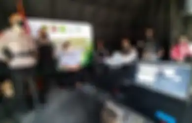 Nyaris Masuk Bui karena Pelanggan Ngeyel hingga Bayar Denda Rp 5 Juta, Tukang Bubur di Tasikmalaya Ngaku Uangnya Diganti oleh 'Hamba Allah'